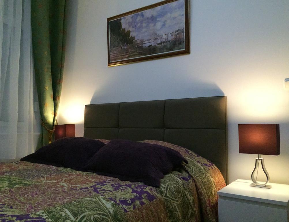Chambres Et Table D'Hotes La Belle Lensoise Стая снимка