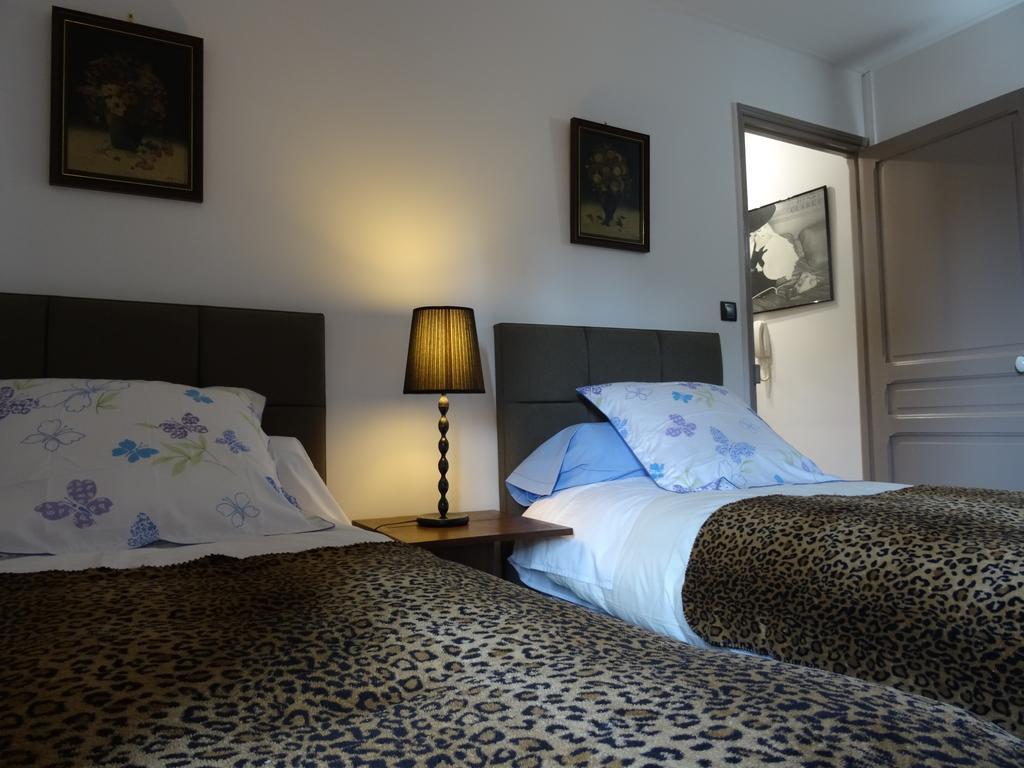 Chambres Et Table D'Hotes La Belle Lensoise Стая снимка