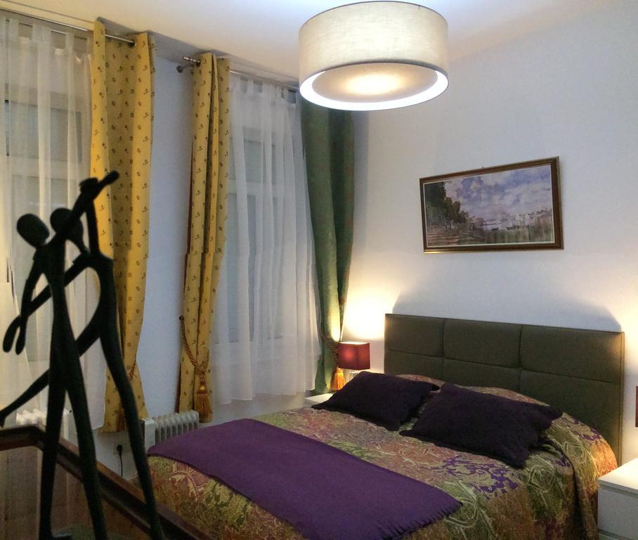 Chambres Et Table D'Hotes La Belle Lensoise Стая снимка